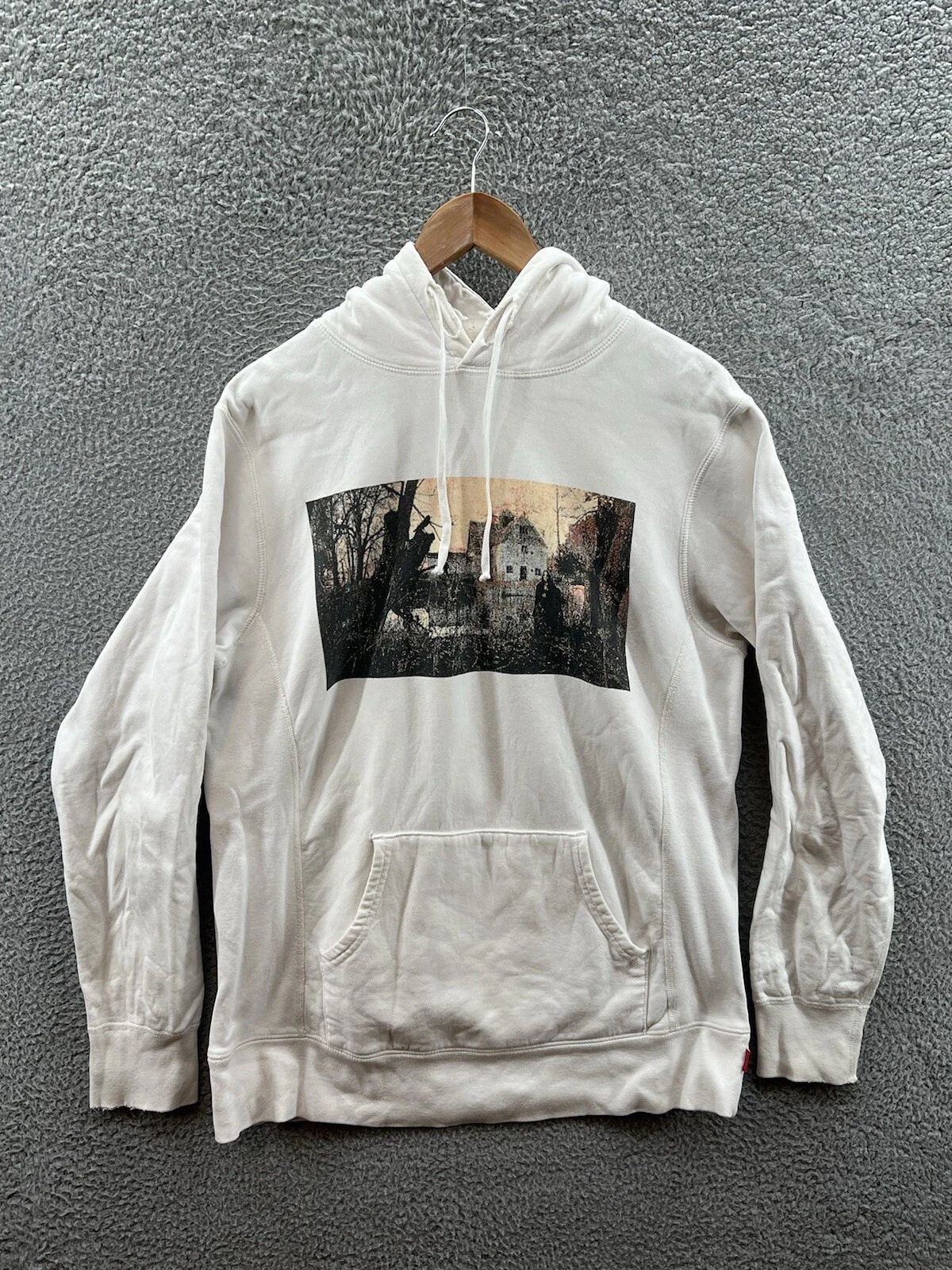 Sweat à capuche noir sabbat Supreme 16SS blanc taille M
