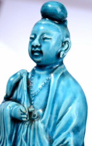 Statue figurine Bouddha Kwan Yin assise porcelaine chinoise émaillée turquoise années 30 - Photo 2 sur 10