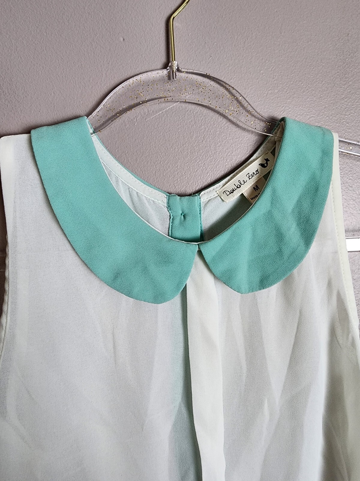 Double Zero Women's Back Button Blouse Size Medium - image 4