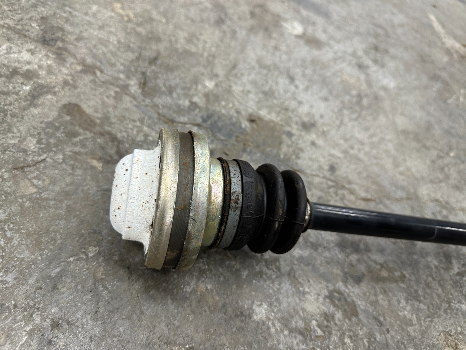 2014 AUDI R8 COUPE FRONT LEFT DRIVER AXLE SHAFT 420 407 271 A OEM
