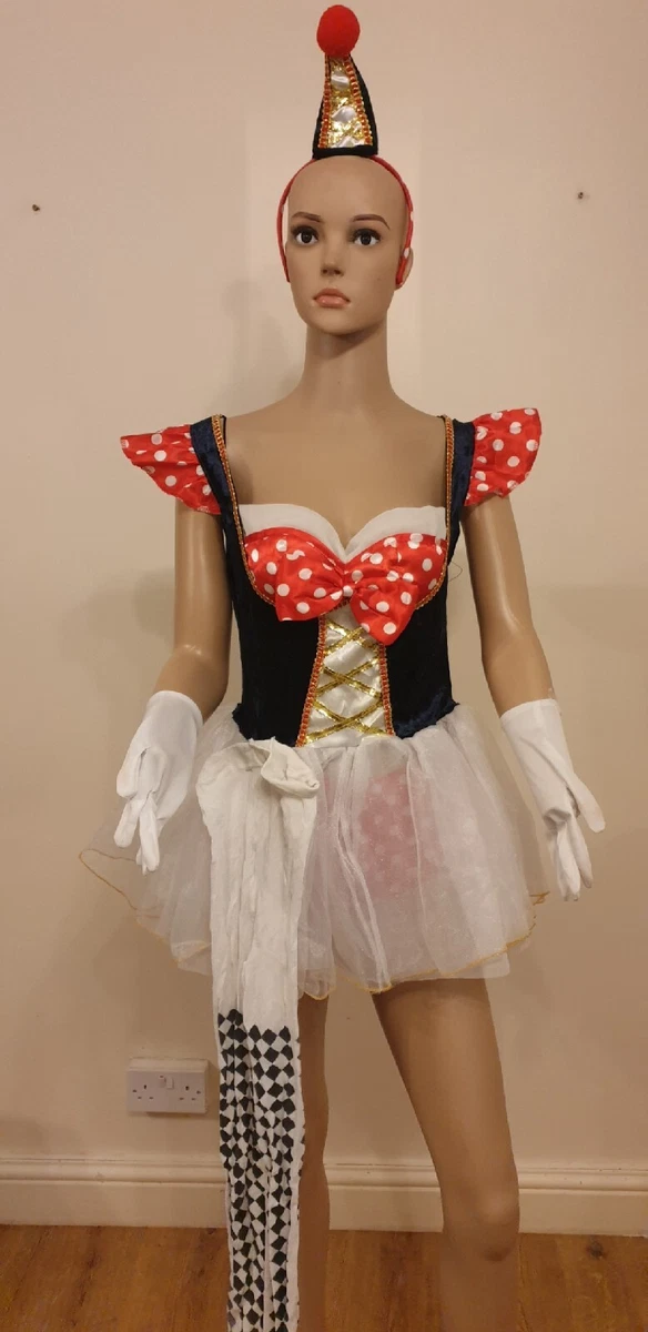 Cute top circus outfits