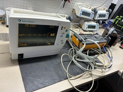 GE Datex Ohmeda S/5 Light Monitor - Power Supply- Accessories - Function Checked