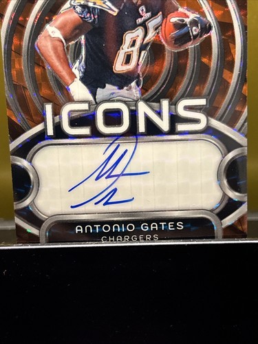 2024 Spectra Football Antonio Gates Icons Auto / 10 🔥 - Picture 2 of 4