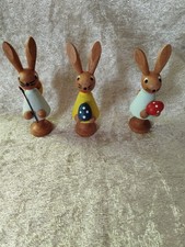 Osterhasen Hasentrio Hasengruppe Dregeno Erzgebirge Handarbeit Ostern 