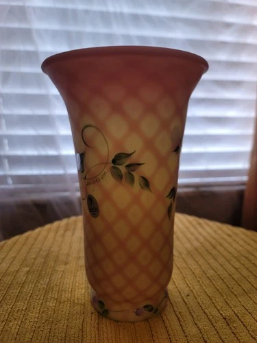 Fenton Burmese Milestone Vase LE 546/1750 Signed Sue Jackson Shelley Fenton UV