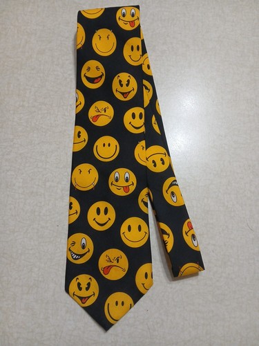 Ralph Marlin Silly Smiley Faces Tie Novelty Emotions