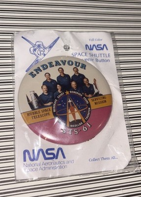 NASA Mission STS-26 Space Shuttle Discovery Insignia Crew Button Pin - NOS