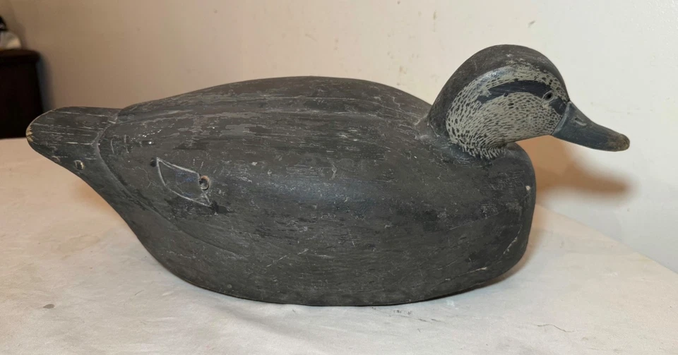 Grande Antiguo Madera Tallada a Mano Arte Popular Bluebill Drake Pato Señuelo Pájaro Escultura Foto 3 de 4