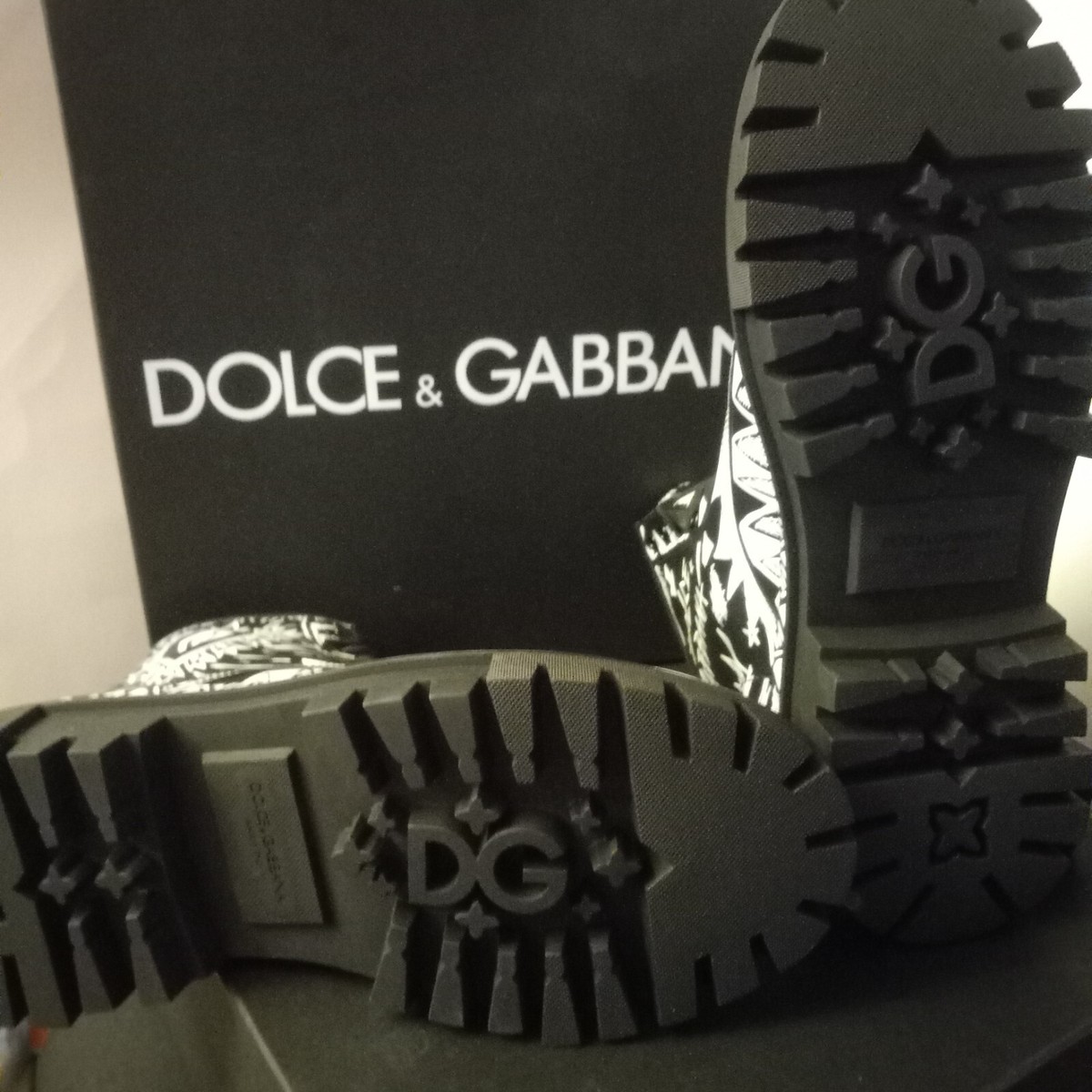 DOLCE & GABBANA Graffiti print leather hi-trekking boots DOLCE & GABBANA Graffiti print leather hi-trekking boots