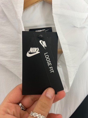 Nike, Women's White + Black Tick Loose Fit Full Zip Windbreaker, Size M - BNWT - Picture 7 of 7