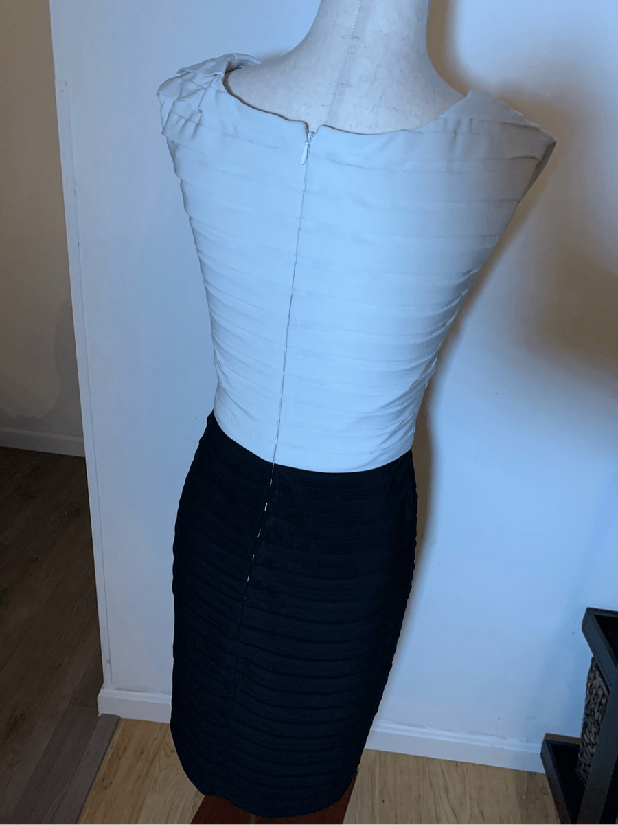 Adrianne papell black and white dress size 6 | eBay Adrianne papell black and white dress size 6 | eBay