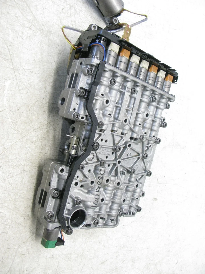 13-19 BMW F01 F02 750Li 550i GT 650i A/T CUERPO VÁLVULA TRANSMISIÓN MECATRÓNICA 100 Foto 4 de 4