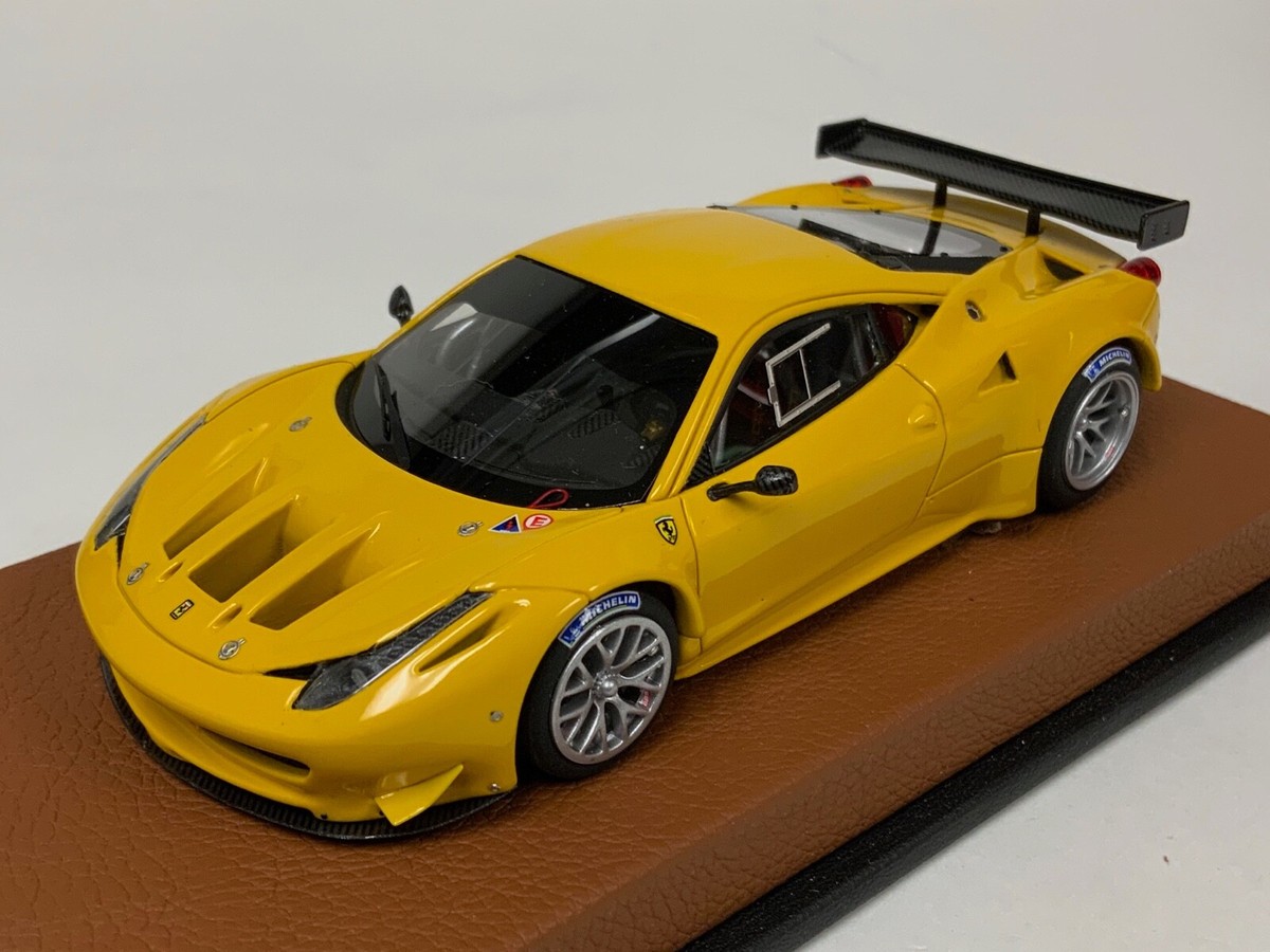 1/43 Looksmart Ferrari 458 Italia GT2 Yellow on a Leather Base