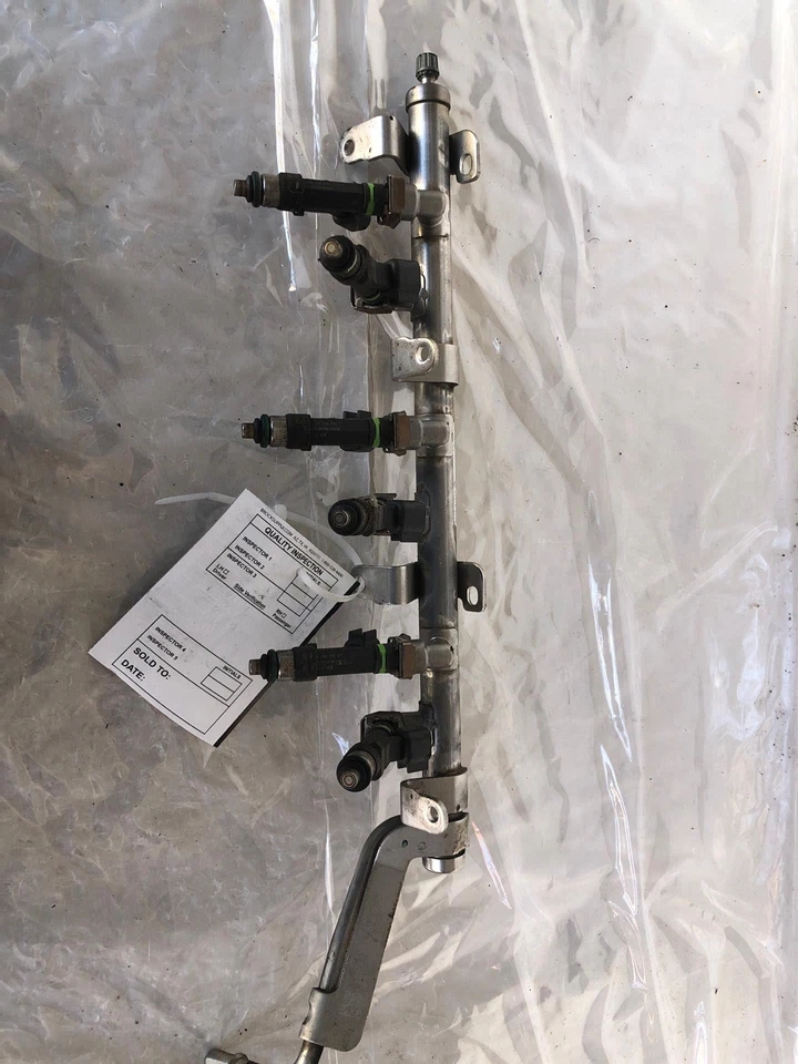 Ford Fusion 2006 sedán 3,0 L 6 cilindros riel de inyección de combustible con inyectores OEM Foto 3 de 4