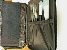 Laura Mercier Deluxe 5 piece Brush Set Case 8.25"x5"x1.5" small travel bag