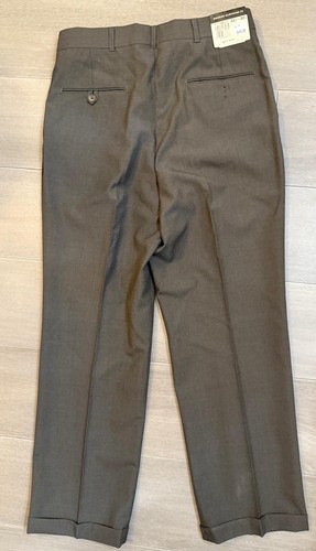 Men’s Haggar Brown Pleated Dress Pants Size 32x30 NWT - Picture 2 of 4