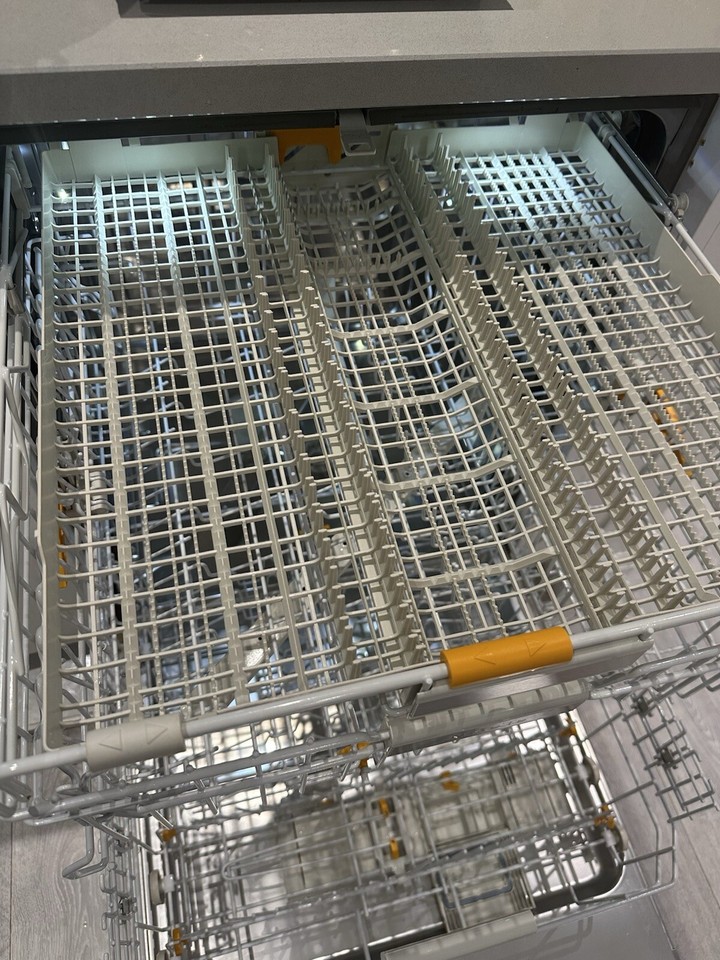 Miele G6587 SCVi XXL Silver Integrated Fully Working Dishwasher Knock