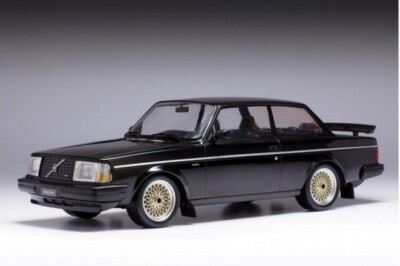 SKADAD FÖRPACKNING - Volvo 240 Turbo Custom 1985 - Grå - Ixo Models