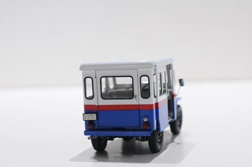 DANBURY MINT 1954 WILLYS JEEP U.S. MAIL TRUCK SCALE 1:24 NO COA NO BOX - Picture 5 of 9