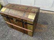 Antique Dome Top Steamer Trunk Wood & Metal 32”x21”x25” Brass Tone