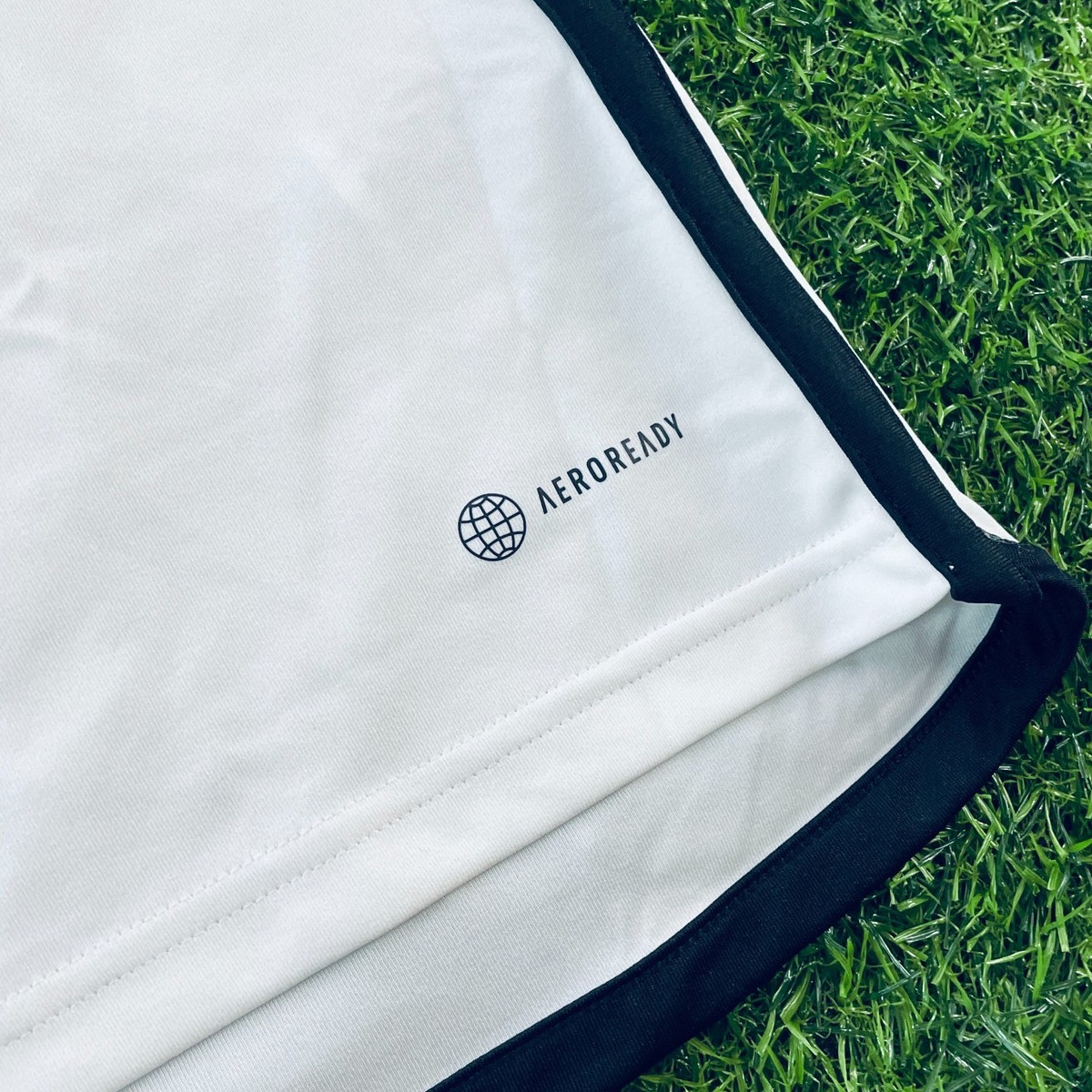 Japan 2022 Official Away Jersey Shirt Kit - JPN XL / US L - World