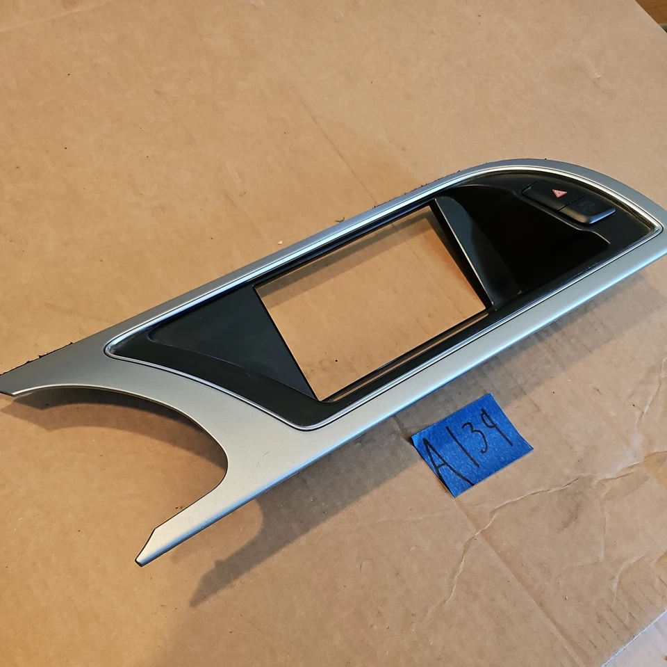 Audi S5 2011 tablero central pantalla moldura 8T1 857 186 H OEM Foto 2 de 4