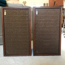 Vintage    Fisher  Xp-7   Speakers