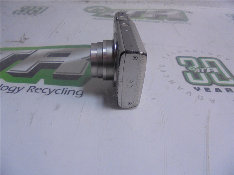 Canon PowerShot ELPH180 Digital Camera