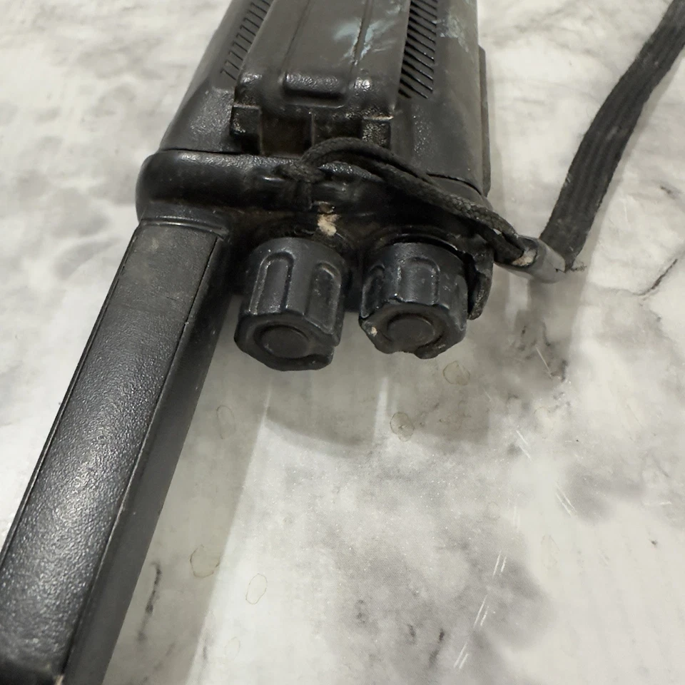 Retevis RETC 15 RT68 Walkie Talkie Two Way Handheld Radio NO Charging Base  - Image 4 of 4