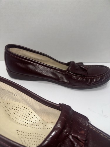 Women's 10.5 SAS Softie Tassel Kiltie Burgundy Leather Shoes Loafers Slip-On - Picture 6 of 10