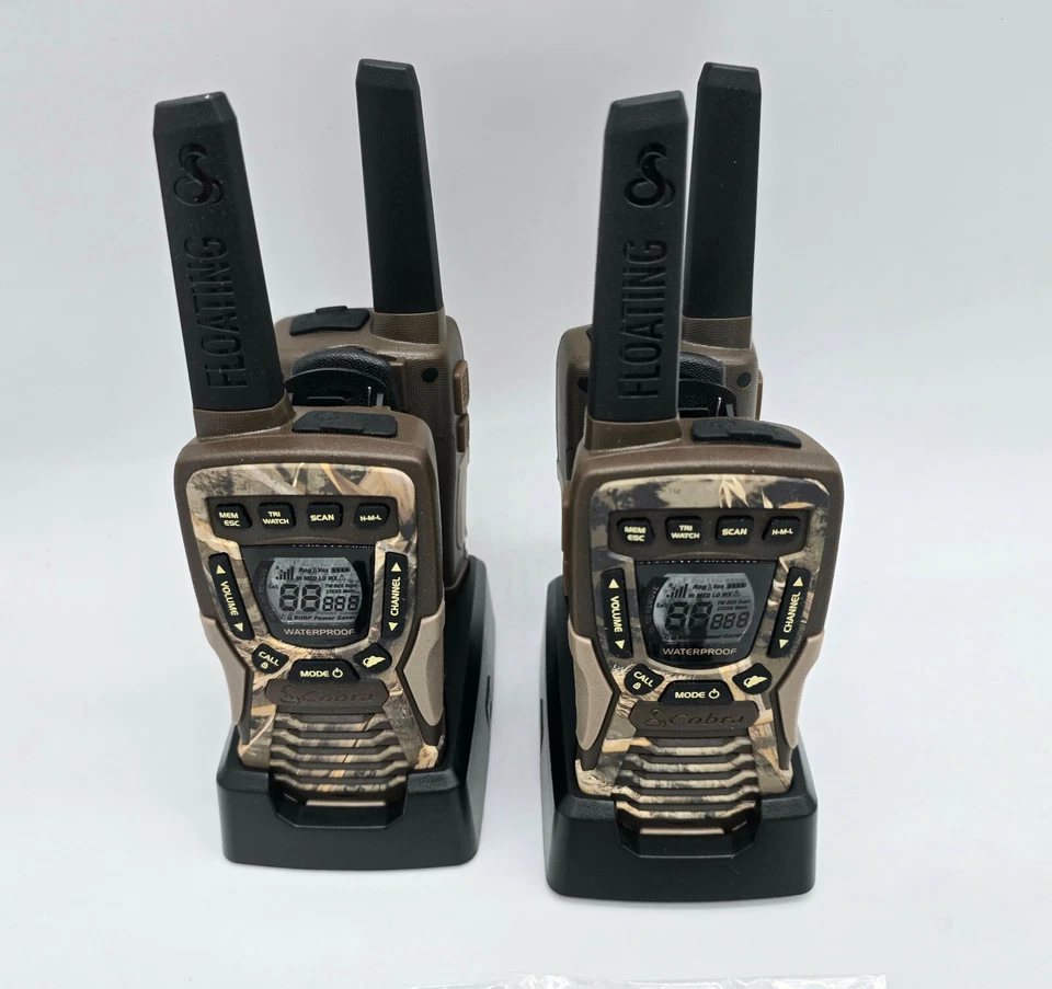 4 Cobra CXT1095 FLT 22-Channel Waterproof Walkie Talkie 2-Way Radio CAMO - Image 4 of 4