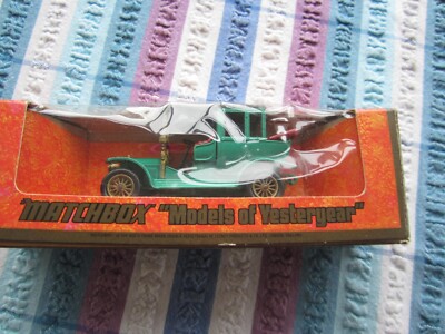 Y-3 1910 Benz Limousine grün verpackt aber kein Original