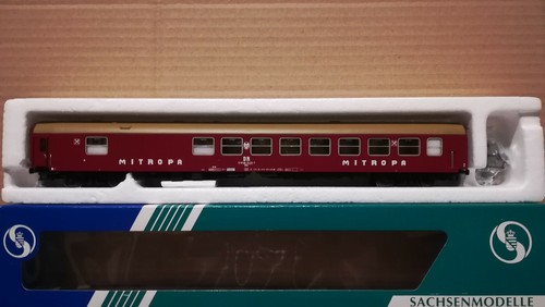 Sachsenmodelle 14445.1 DR-Mitropa Speisewagen WRm 51 50 88-70 217-7. New! | Zustand: Nuovo
