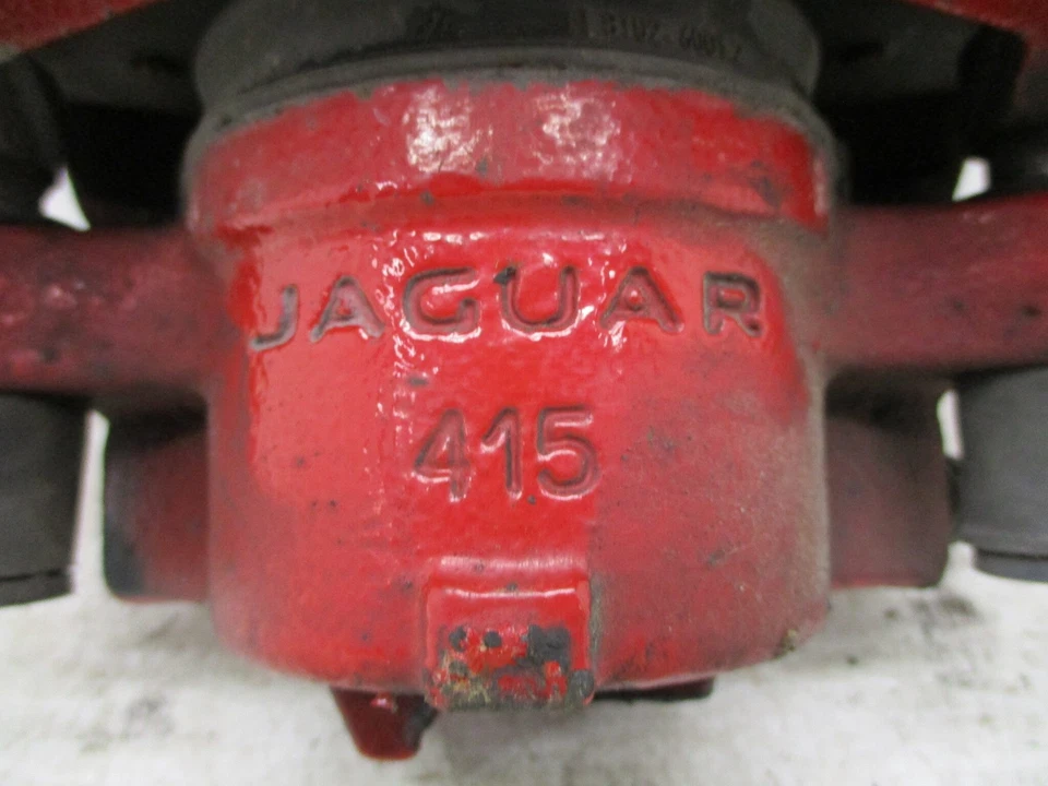 Pinza lateral del pasajero delantero Jaguar F-PACE 17 18 19 20 OEM LKQ Foto 4 de 4