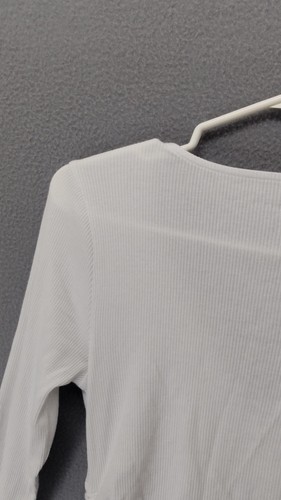 Camisa American Eagle para mujer mediana blanca acanalada acanalada corbata lateral manga larga corta - Imagen 15 de 17