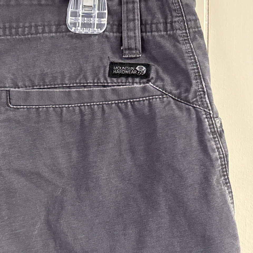Pantalones cortos Mountain Hardware para hombre *Talla 30 Foto 3 de 4