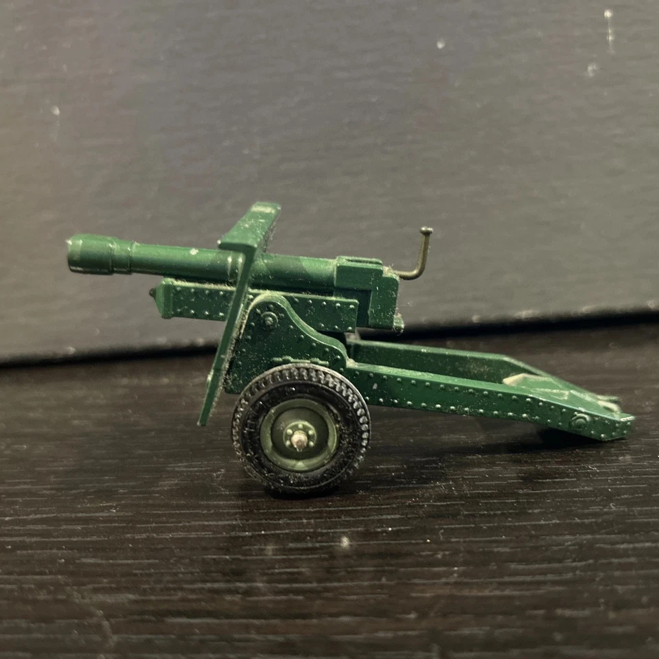 Obús vintage del ejército Britains Ltd con proyectiles Foto 2 de 4