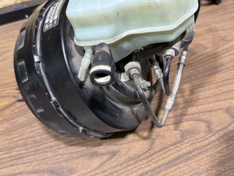 07-10 E92 BMW 328i 335i CUPÉ ABS REFUERZO FRENO R2348 Foto 2 de 4