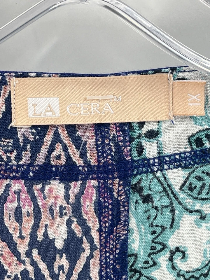 Top manga larga estampado funky La Cera arte para usar talla 1X botones de madera Foto 4 de 4