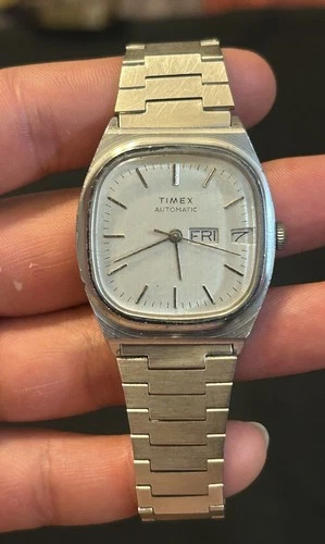 Vintage Timex Viscount Day Date Automatic Watch **RUNS**