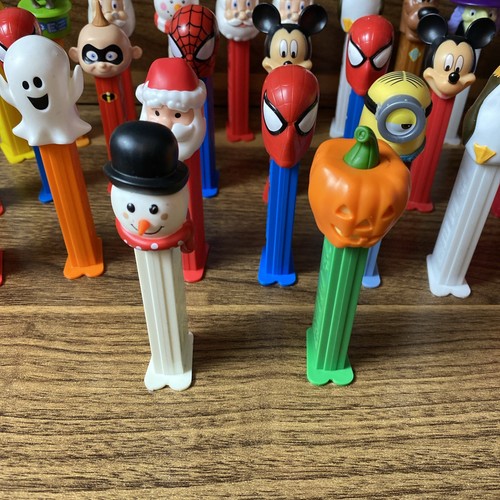 vintage pez dispensers lot (27) Total - Picture 5 of 6