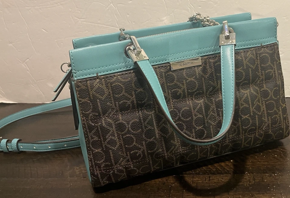 Cartera Cartera Calvin Klein verde azulado/marrón acolchada CK Signature primavera Foto 2 de 4