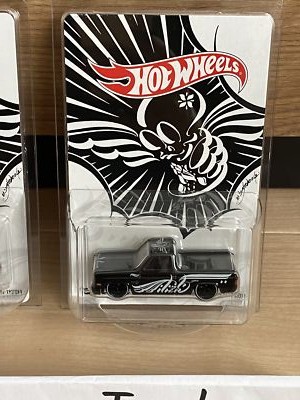 Hot Wheels Japan Convention 2024 '83 CHEVY SILVERADO Right & Left