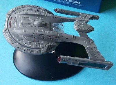 STAR TREK EAGLEMOSS STARSHIP COLLECTION #12  U.S.S. Thunderchild (Akira Class)