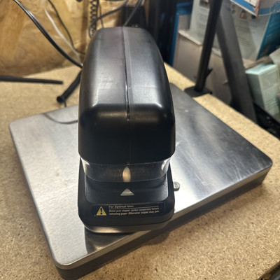 Swingline 69270 70 Sheet Electric Stapler - Black