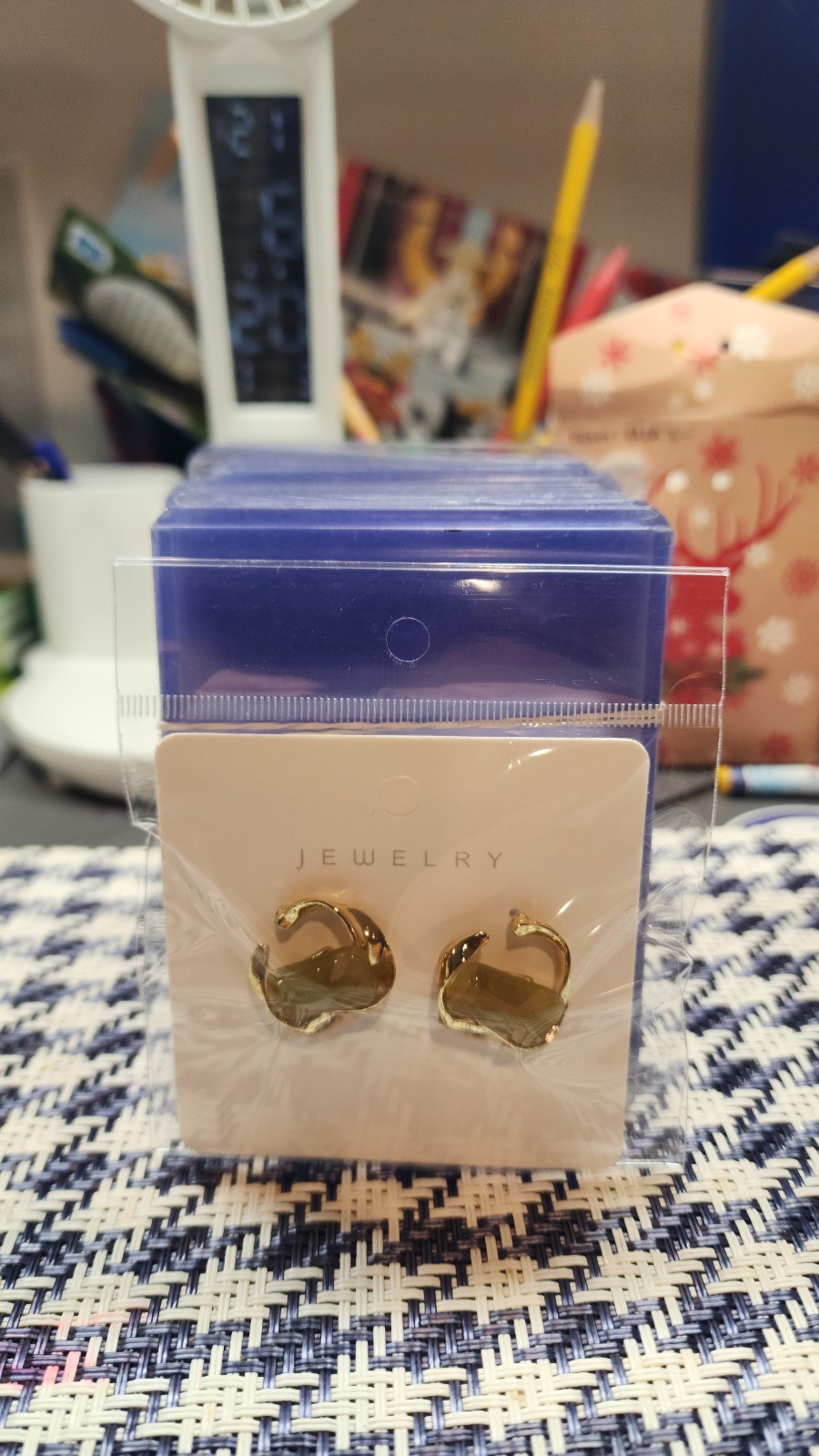 stud earrings for women
