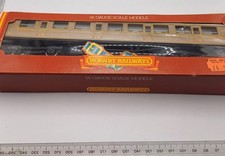 Hornby Model Railway OO Gauge  R477 LNER Composite Coach Teak VGC Boxed