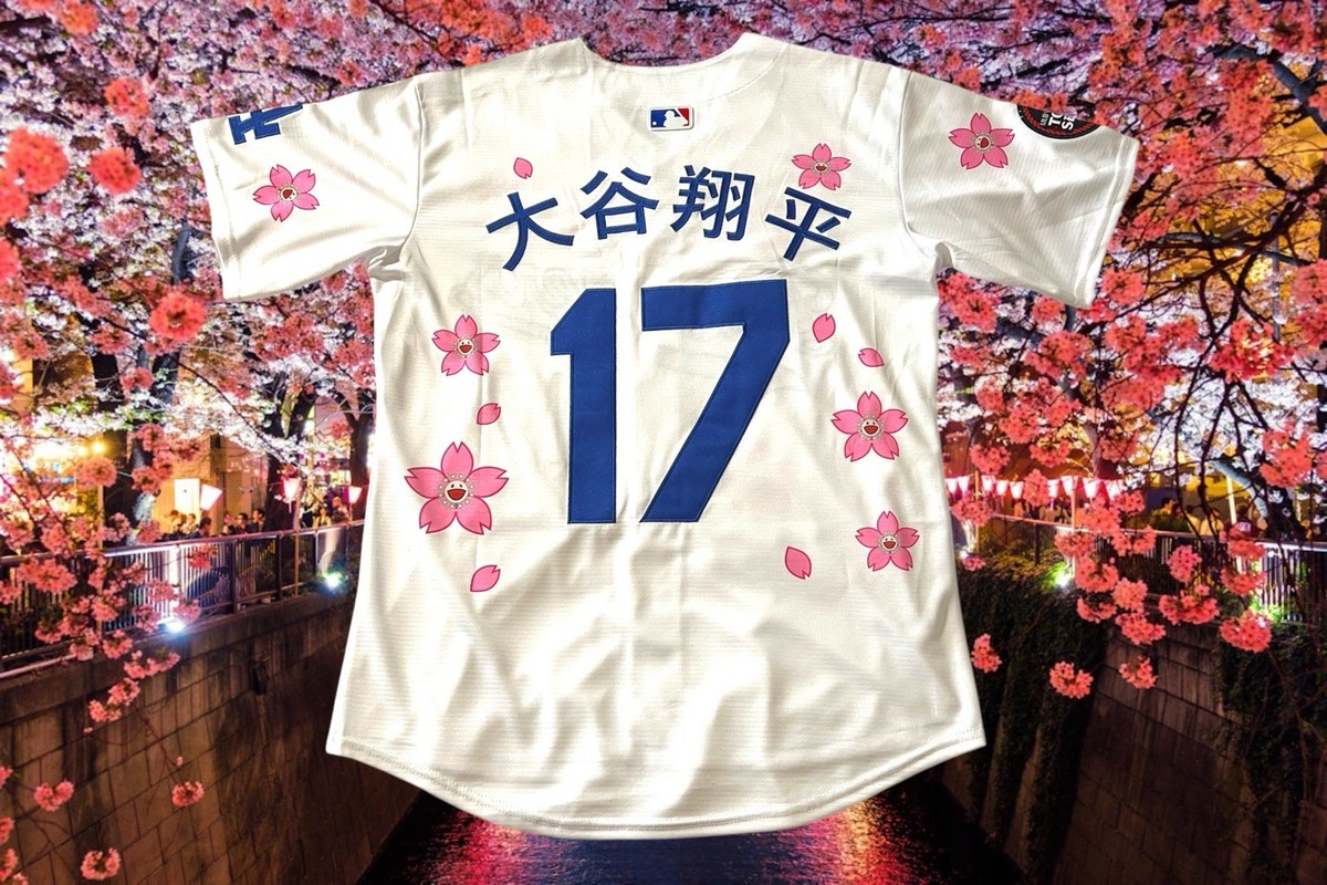 大谷翔平　JERSEY KINGS ドジャース大谷翔平ら着用、世界一記念「金ユニ」「金帽子」が