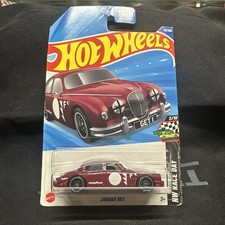 Hot Wheels 2025 Mainline - 75/250 - Jaguar MK1 - HW Race Day 2/10- HYX19