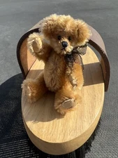 TINY LITTLE MOHAIR ARTIST BEAR WEE GEM GOLDIE BY CHUMING WU 3” 1995